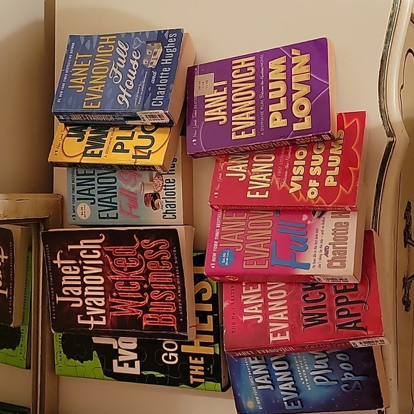 Other - 10 Janet Evanovich books